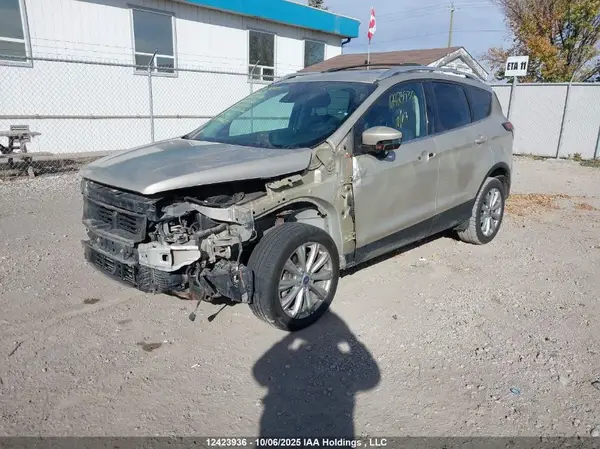 1FMCU9J98HUB62705 2017 FORD ESCAPE - Image 2