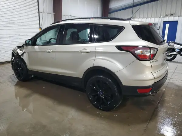 1FMCU9J98HUB97826 2017 FORD ESCAPE - Image 2