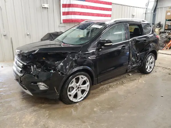 1FMCU9J98HUC03768 2017 FORD ESCAPE - Image 1