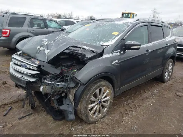 1FMCU9J98HUC13037 2017 FORD ESCAPE - Image 2