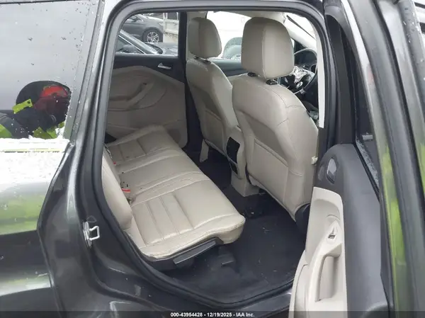 1FMCU9J98HUC13037 2017 FORD ESCAPE - Image 8
