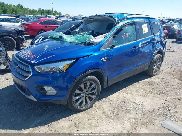 1FMCU9J98HUC17976 2017 FORD ESCAPE - Image 2
