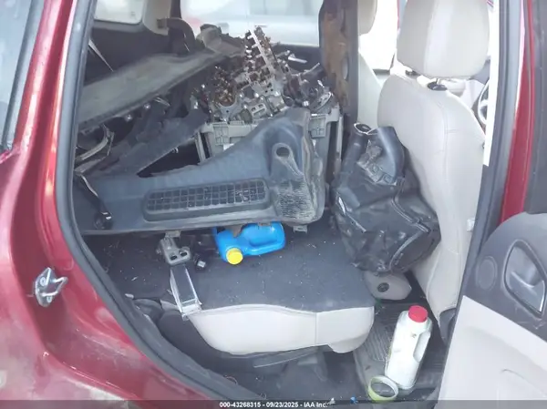 1FMCU9J98HUD34599 2017 FORD ESCAPE - Image 8