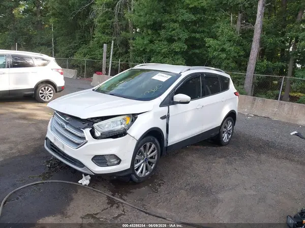 1FMCU9J98HUD44419 2017 FORD ESCAPE - Image 2