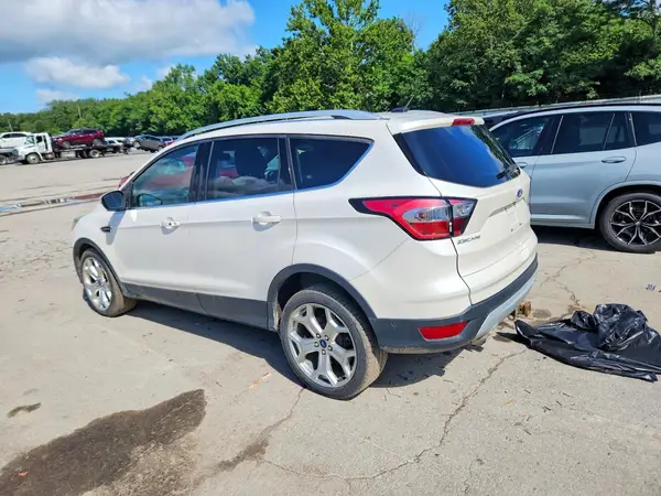 1FMCU9J98HUE21600 2017 FORD ESCAPE - Image 2