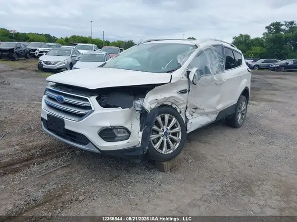 1FMCU9J98HUE40518 2017 FORD ESCAPE - Image 2