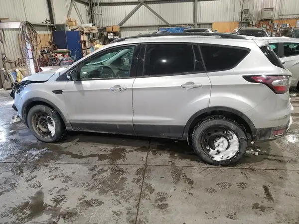 1FMCU9J98HUE59618 2017 FORD ESCAPE - Image 2