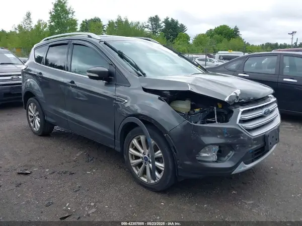 1FMCU9J98HUE81845 2017 FORD ESCAPE - Image 1