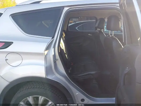 1FMCU9J98HUF09546 2017 FORD ESCAPE - Image 8
