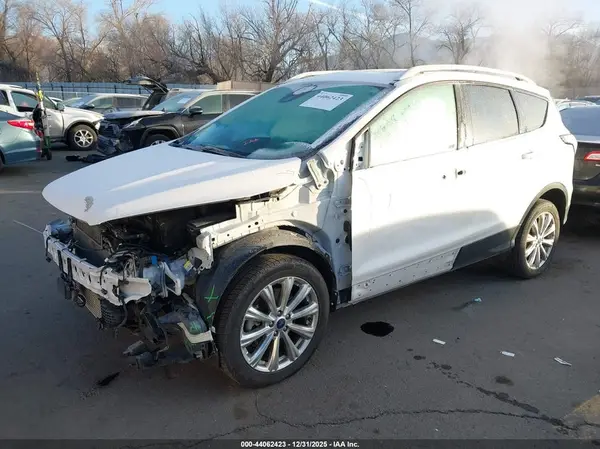 1FMCU9J98JUA04211 2018 FORD ESCAPE - Image 2
