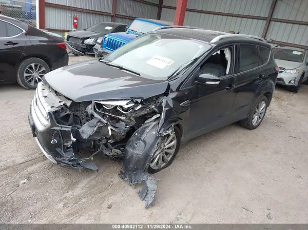 1FMCU9J98JUA28380 2018 FORD ESCAPE - Image 2
