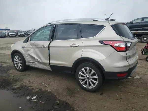 1FMCU9J98JUA37421 2018 FORD ESCAPE - Image 2