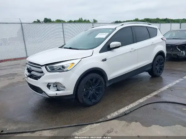 1FMCU9J98JUB31301 2018 FORD ESCAPE - Image 2