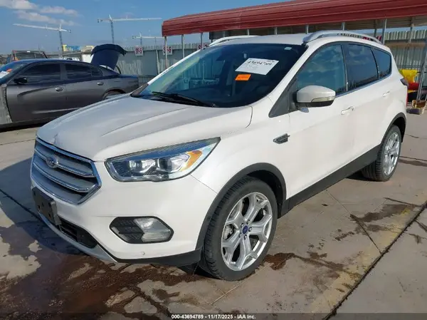 1FMCU9J98JUB54660 2018 FORD ESCAPE - Image 2