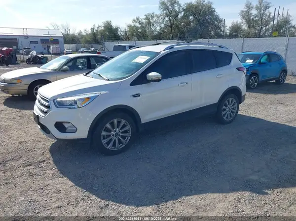 1FMCU9J98JUC07941 2018 FORD ESCAPE - Image 2