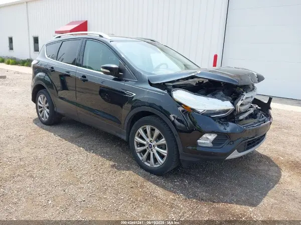 1FMCU9J98JUC67847 2018 FORD ESCAPE - Image 1