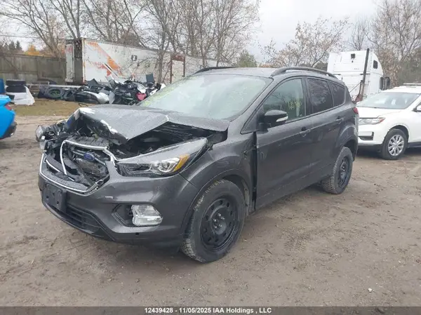 1FMCU9J98JUC97947 2018 FORD ESCAPE - Image 2