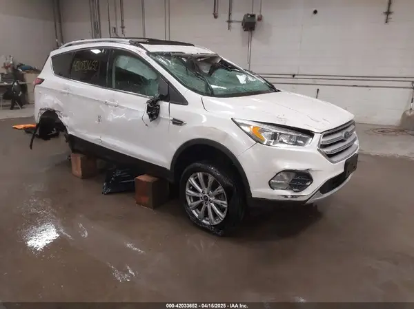 1FMCU9J98JUC98435 2018 FORD ESCAPE - Image 1
