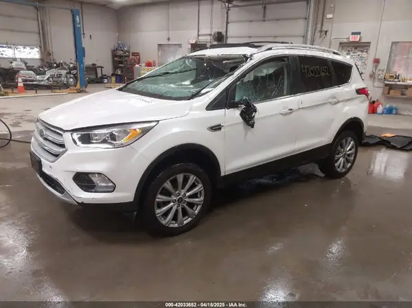 1FMCU9J98JUC98435 2018 FORD ESCAPE - Image 2