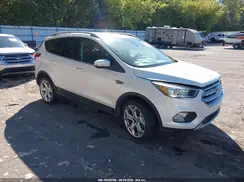 1FMCU9J98KUA70632 2019 FORD ESCAPE