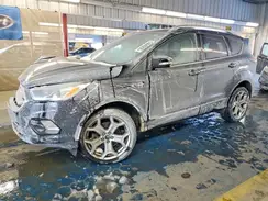 1FMCU9J98KUA97233 2019 FORD ESCAPE