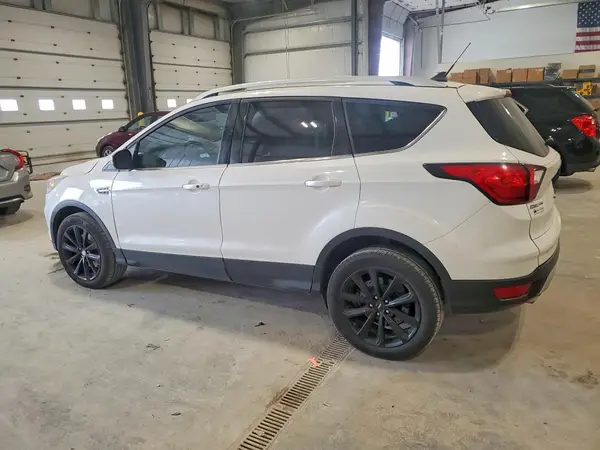1FMCU9J98KUB40372 2019 FORD ESCAPE - Image 2