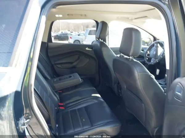 1FMCU9J98KUB43417 2019 FORD ESCAPE - Image 8