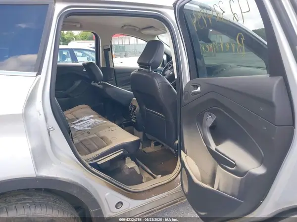 1FMCU9J98KUB98904 2019 FORD ESCAPE - Image 8
