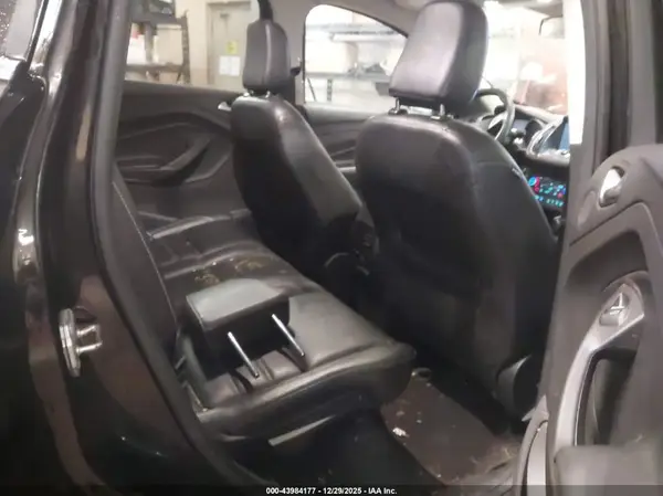 1FMCU9J98KUC27253 2019 FORD ESCAPE - Image 8