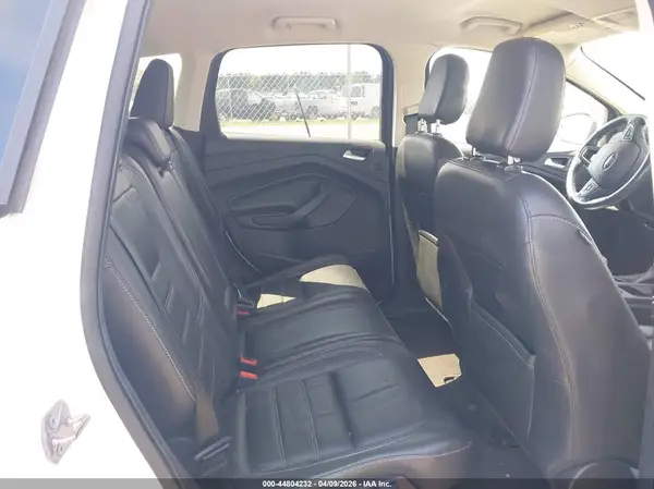 1FMCU9J98KUC30475 2019 FORD ESCAPE - Image 8
