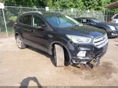 1FMCU9J98KUC32713 2019 FORD ESCAPE