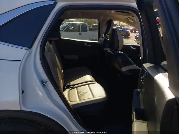 1FMCU9J98LUA38748 2020 FORD ESCAPE - Image 8