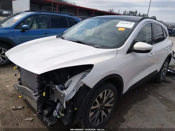 1FMCU9J98LUA50317 2020 FORD ESCAPE - Image 2