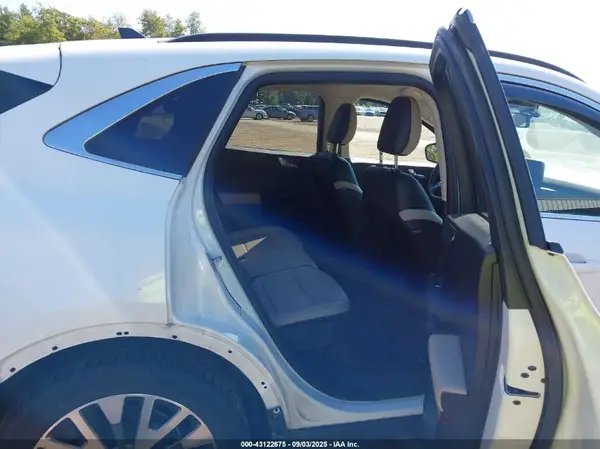 1FMCU9J98LUB15425 2020 FORD ESCAPE - Image 8