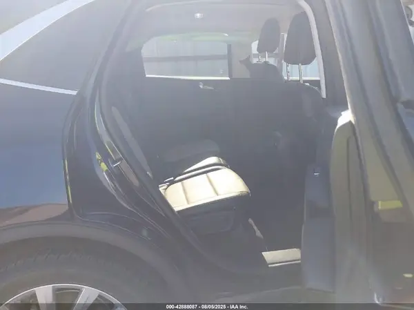 1FMCU9J98MUA62369 2021 FORD ESCAPE - Image 8