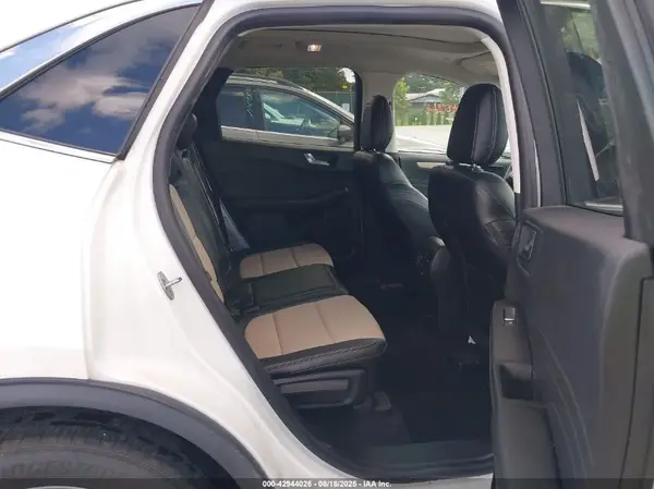 1FMCU9J98MUA79186 2021 FORD ESCAPE - Image 8