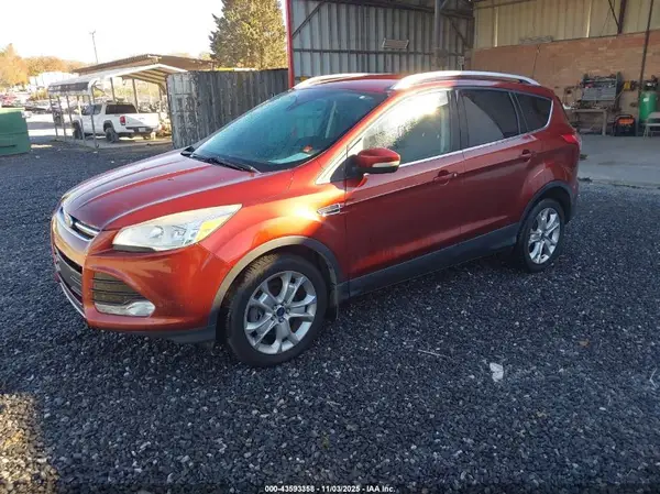 1FMCU9J99GUA01052 2016 FORD ESCAPE - Image 2