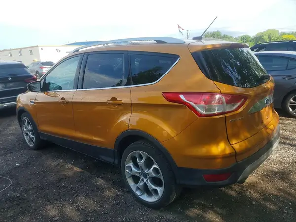 1FMCU9J99GUA15579 2016 FORD ESCAPE - Image 2