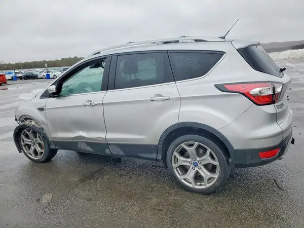 1FMCU9J99HUA07032 2017 FORD ESCAPE - Image 2