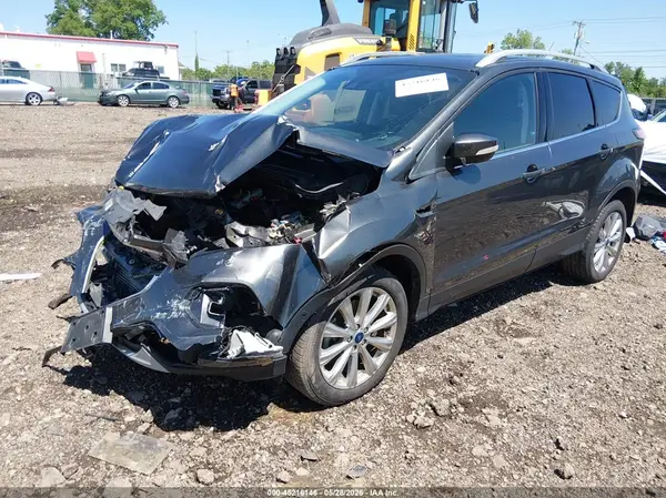1FMCU9J99HUA37759 2017 FORD ESCAPE - Image 2