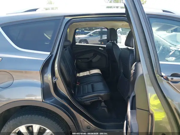 1FMCU9J99HUA37759 2017 FORD ESCAPE - Image 8