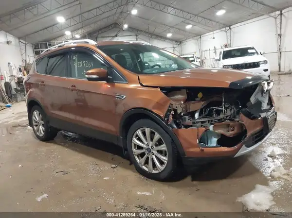 1FMCU9J99HUA47398 2017 FORD ESCAPE - Image 1