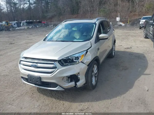 1FMCU9J99HUA56649 2017 FORD ESCAPE - Image 2