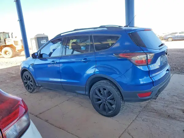 1FMCU9J99HUA64475 2017 FORD ESCAPE - Image 2