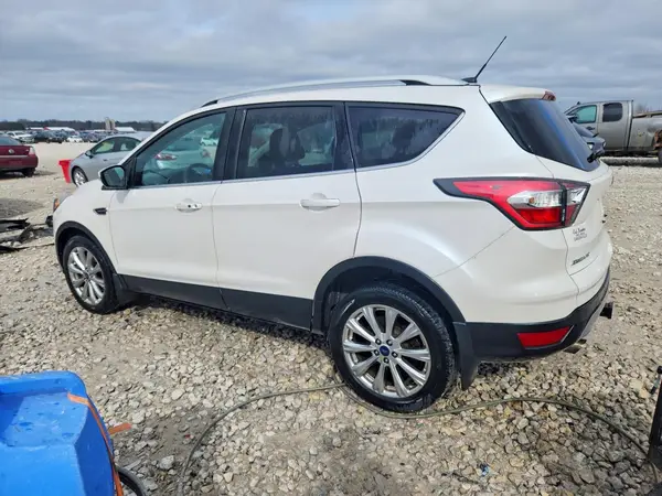 1FMCU9J99HUA92812 2017 FORD ESCAPE - Image 2