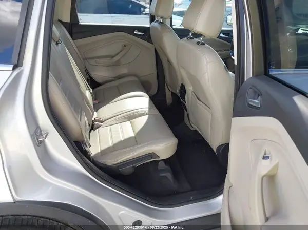 1FMCU9J99HUA96018 2017 FORD ESCAPE - Image 8