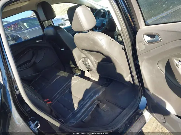 1FMCU9J99HUB06689 2017 FORD ESCAPE - Image 8