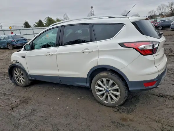 1FMCU9J99HUB49820 2017 FORD ESCAPE - Image 2