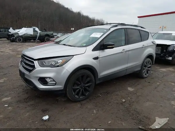 1FMCU9J99HUB94305 2017 FORD ESCAPE - Image 2