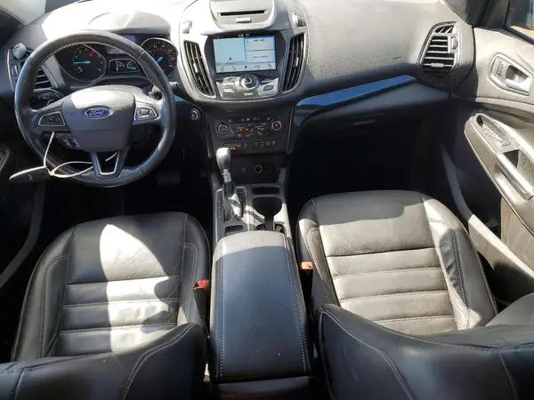 1FMCU9J99HUC00989 2017 FORD ESCAPE - Image 8